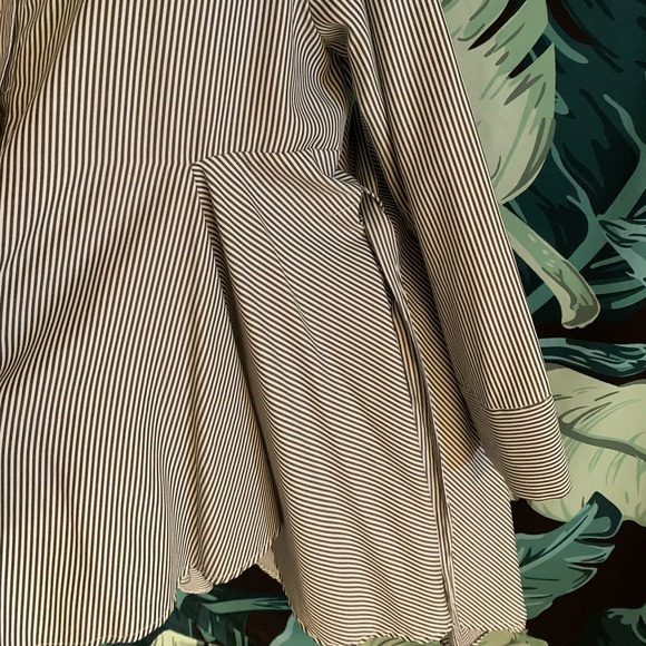 High-low stripped blouse - Picture 2 of 10